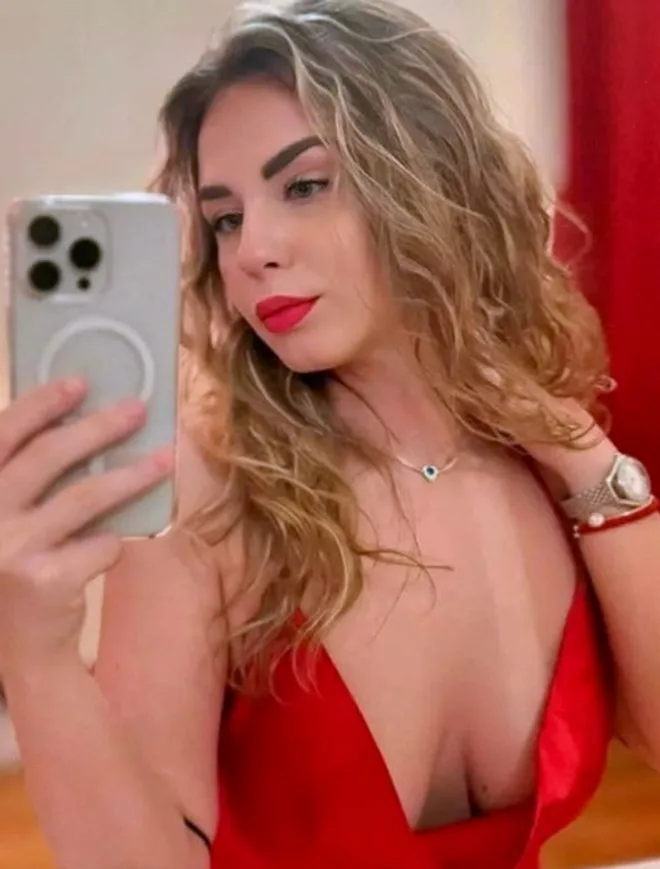 Bella