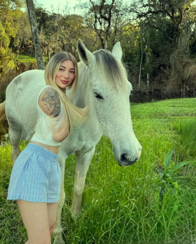 Lisamola